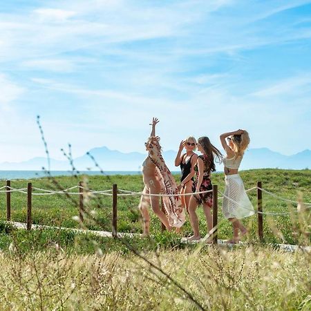 Paestum Inn Beach Resort Bagian luar foto